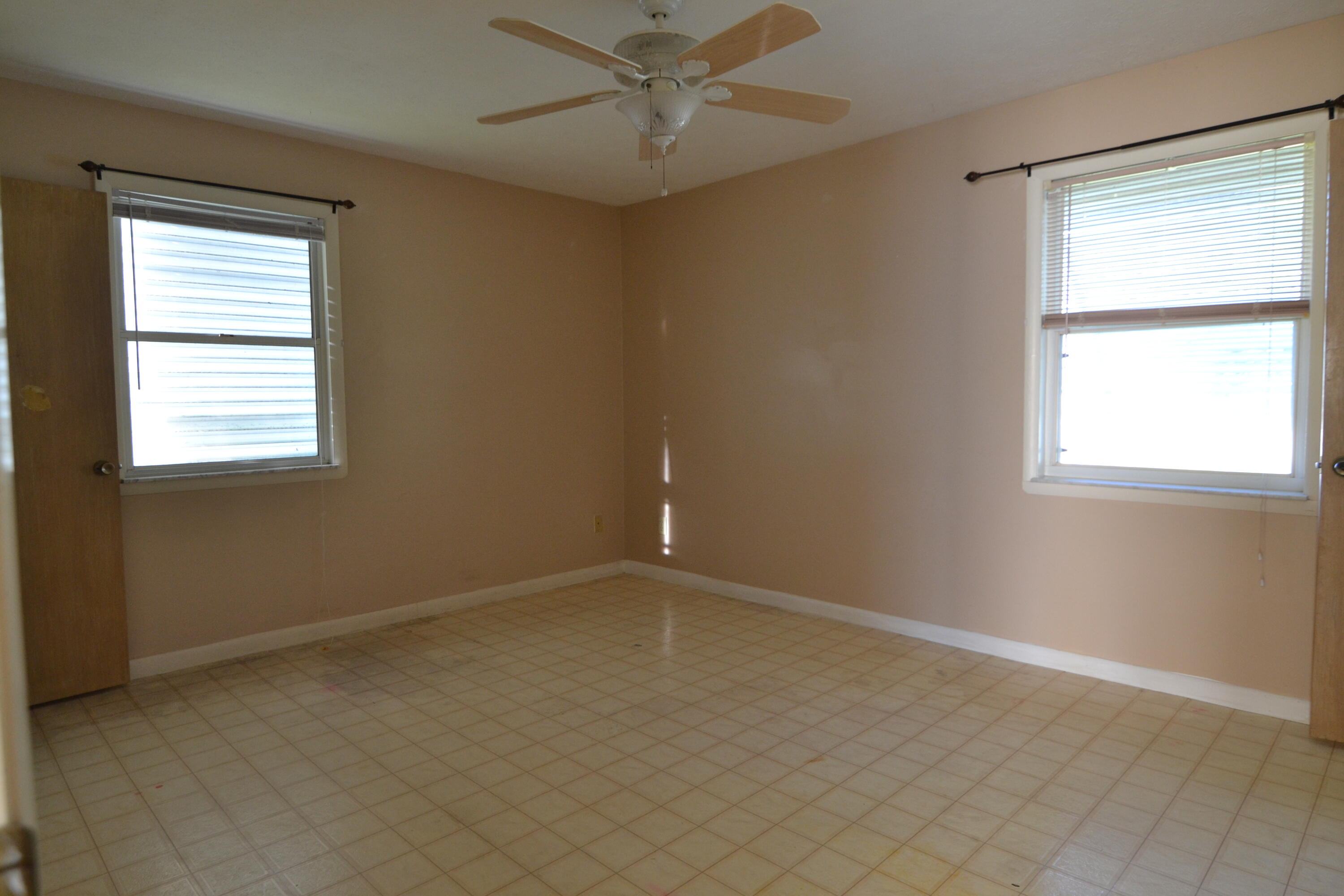 5620 Southeast Normandy Avenue Stuart, FL 34997 - Photo 9 of 14 DSC_0125