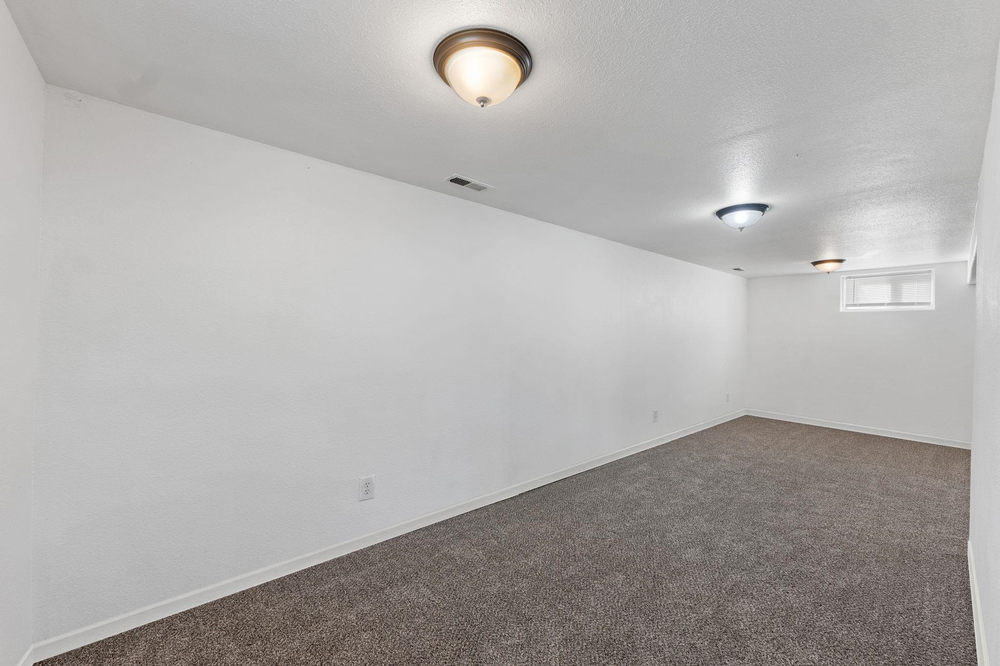111 East Longfellow Avenue Spokane, WA 99207 - Photo 17 of 30