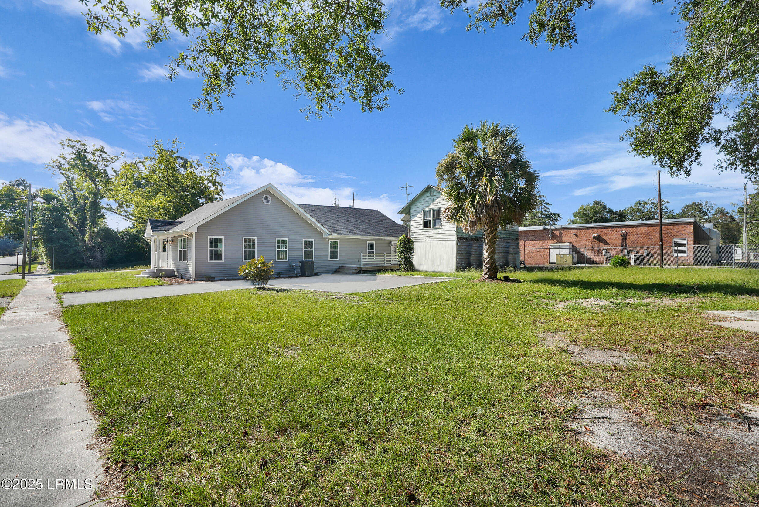 401-403 Mulberry Street West Hampton, SC 29924 - Photo 37 of 61 64_dsc09304