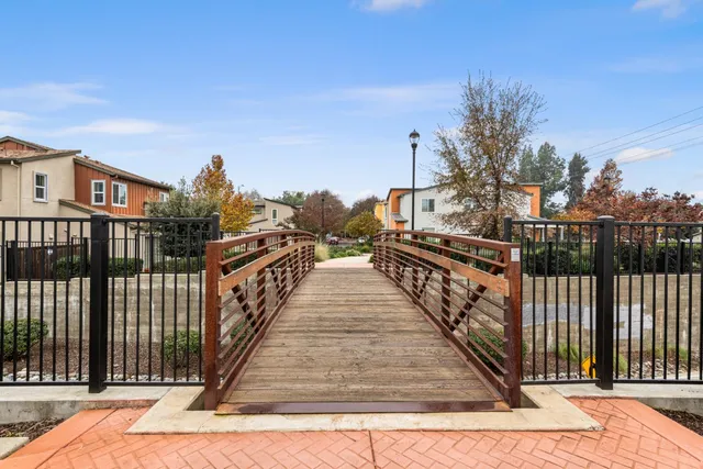 $460,000 | 3205 Albany Terrace, Davis, CA 95618