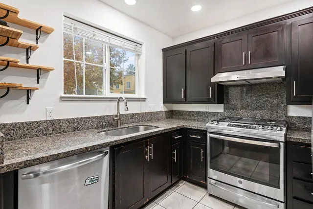 $460,000 | 3205 Albany Terrace, Davis, CA 95618