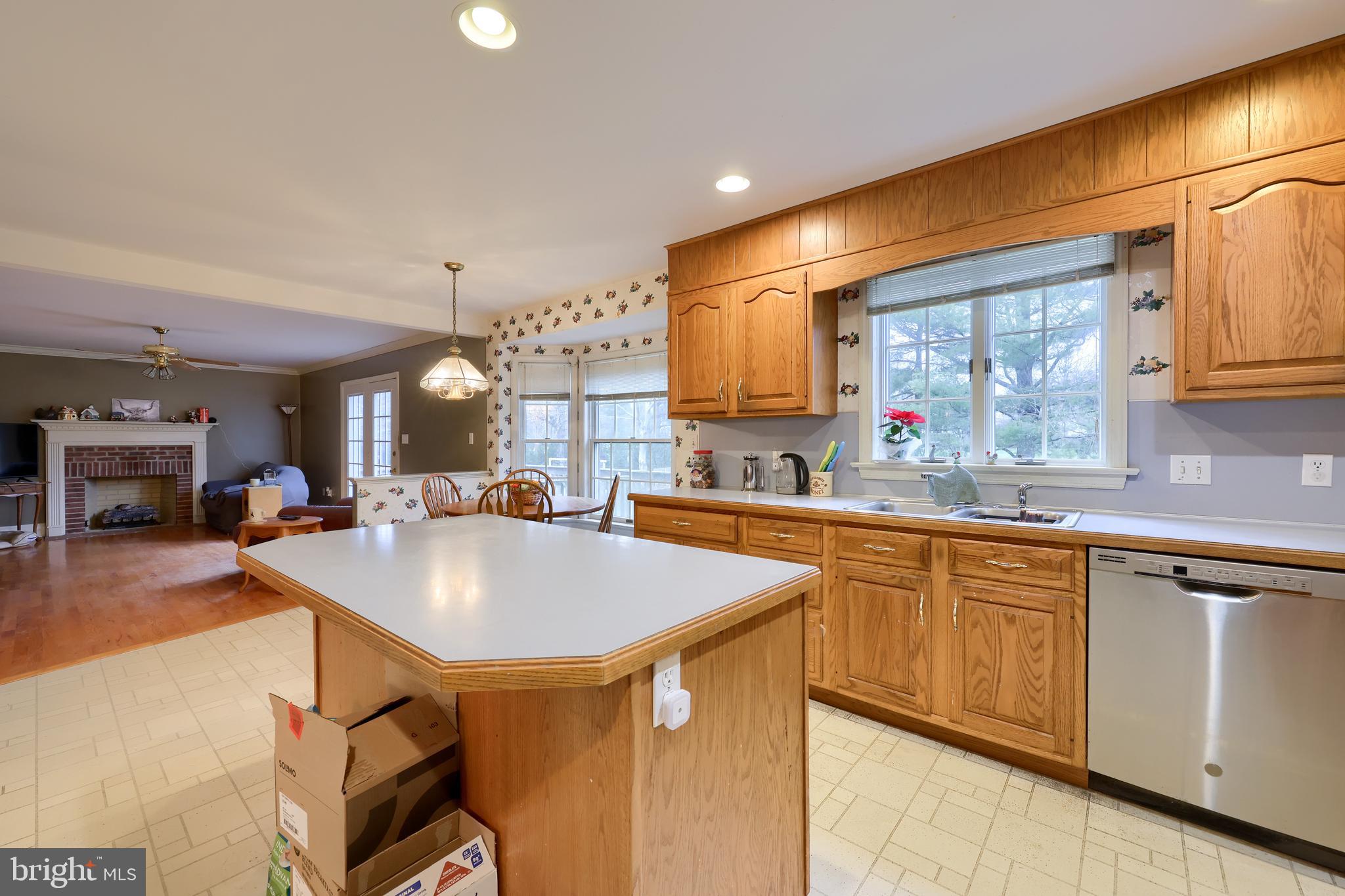 318 Rumford Road Lititz, PA 17543 - Photo 6 of 26