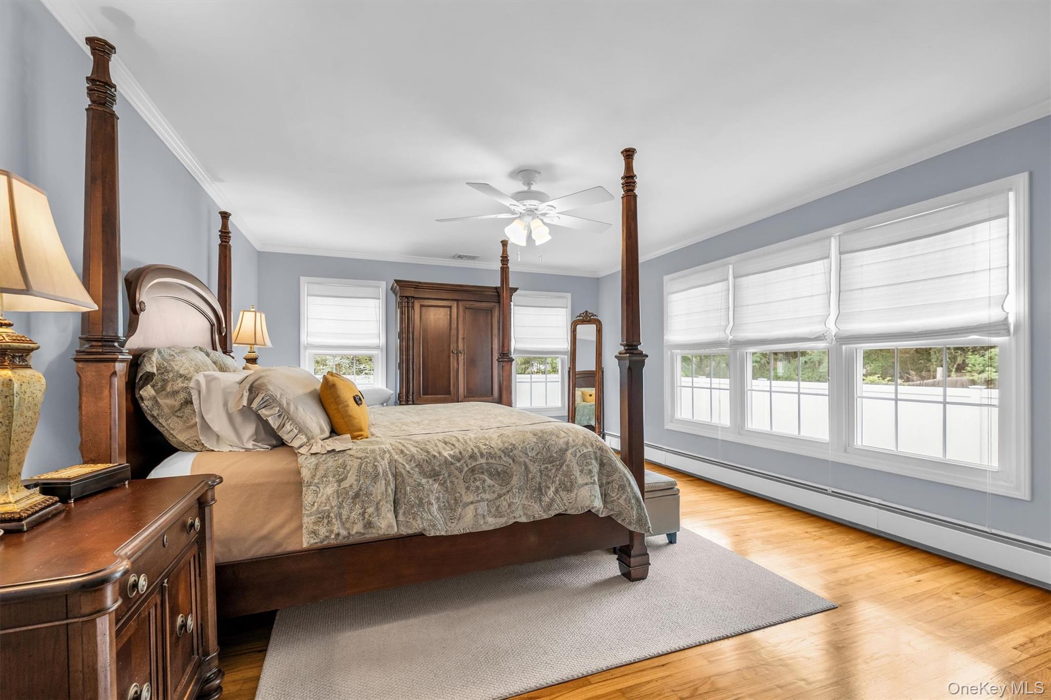 383 Munsell Road East Patchogue, NY 11772 - Photo 4 of 45
