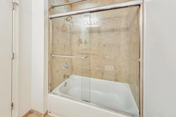 $3,000 | 1255 South State Street, Unit 1918, Chicago, IL 60605