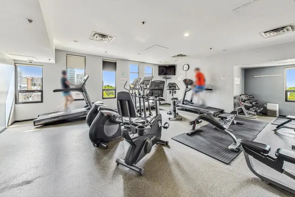 $3,000 | 1255 South State Street, Unit 1918, Chicago, IL 60605