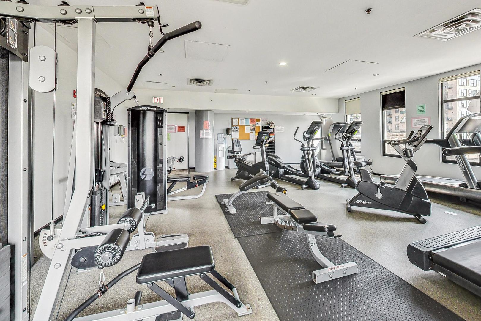 1255 South State Street, Unit 1918 Chicago, IL 60605 - Photo 16 of 16 a view of a room with gym equipment