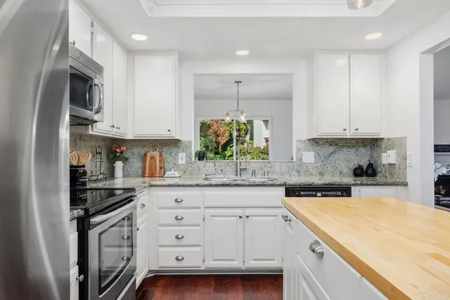 $937,500 | 6561 Corte Cisco, Carlsbad, CA 92009