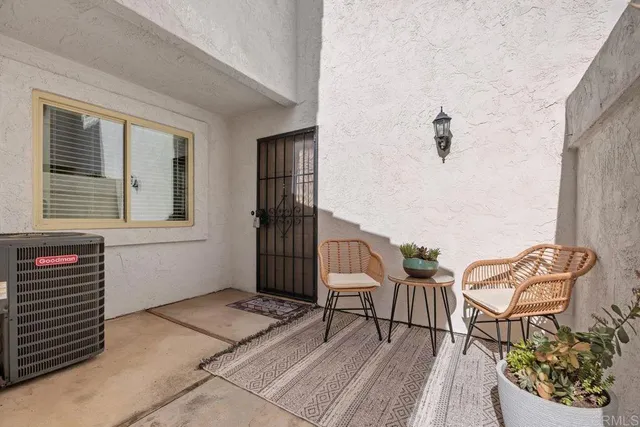 $937,500 | 6561 Corte Cisco, Carlsbad, CA 92009