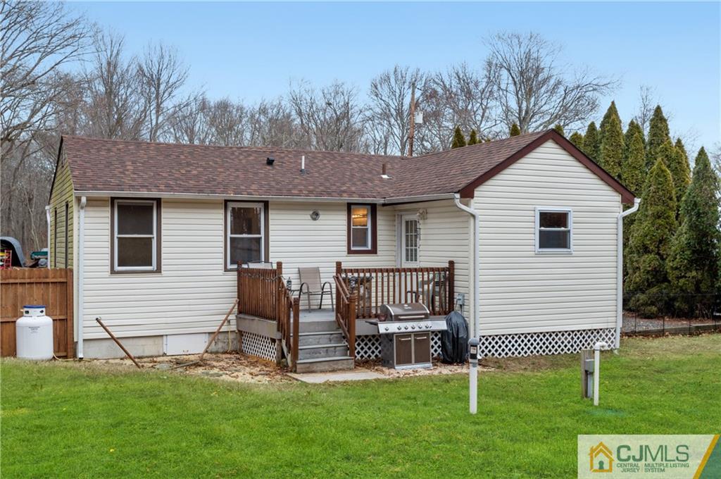 10 Soden Lane Old Bridge, NJ 08857 - Photo 18 of 20 a front view of a house with a garden