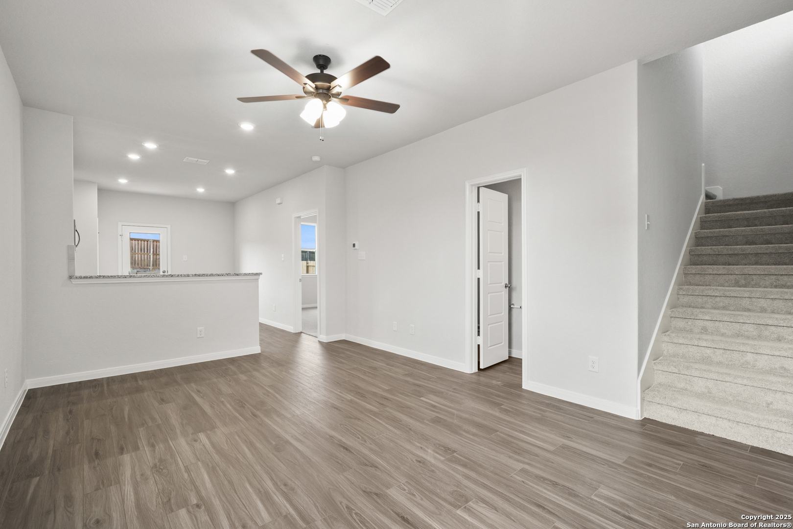 3231 Katzer Lane Converse, TX 78109 - Photo 4 of 27