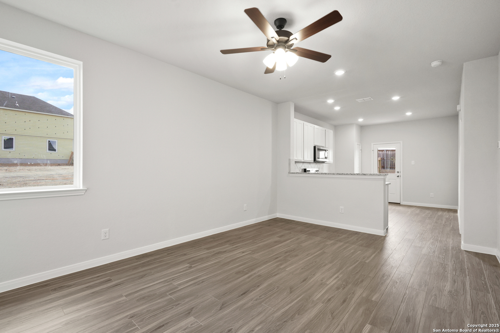 3231 Katzer Lane Converse, TX 78109 - Photo 5 of 27