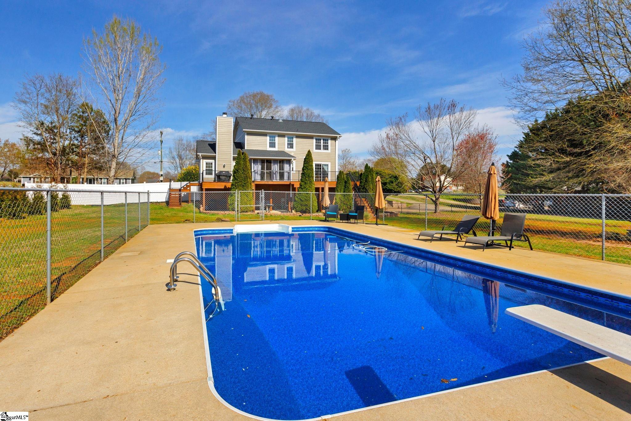 1426 Crestview Road Easley, SC 29642 - Photo 32 of 36 Gallery Image 32