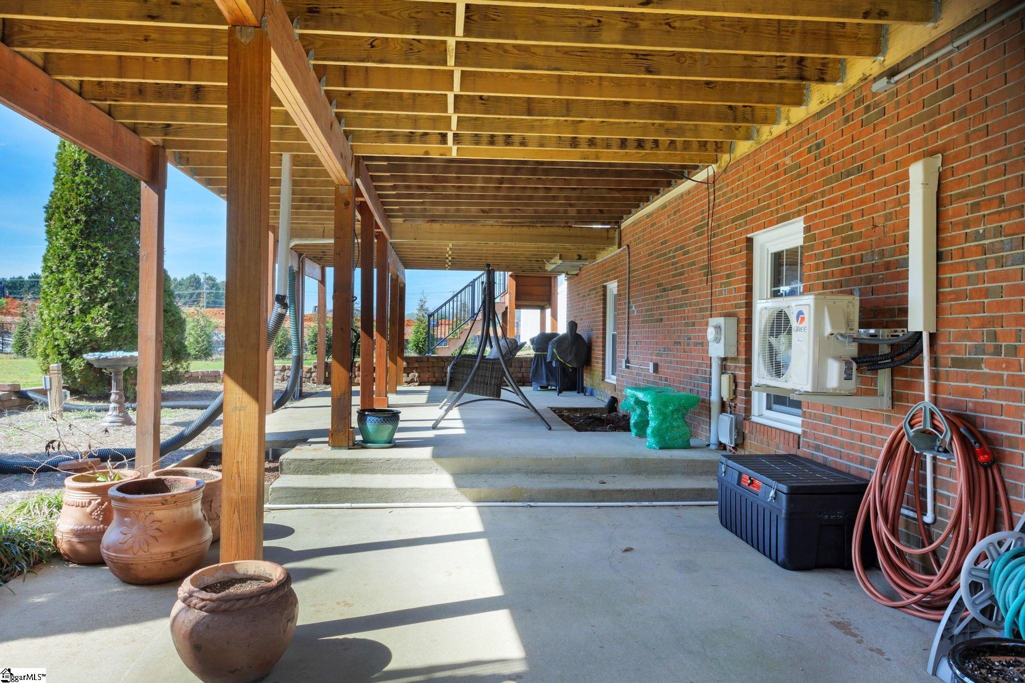 1426 Crestview Road Easley, SC 29642 - Photo 33 of 36 Gallery Image 33