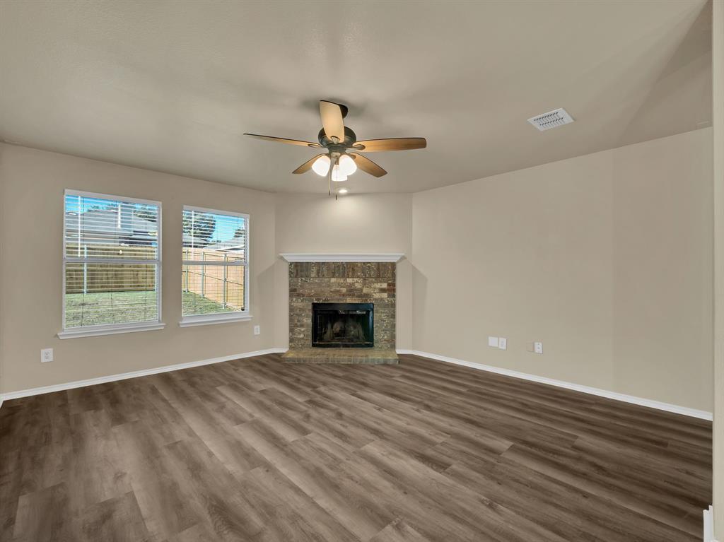 2917 Mayfair Lane Lancaster, TX 75134 - Photo 10 of 36