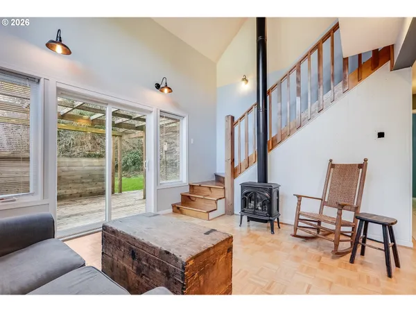 $699,000 | 598 North Laurel, Unit A, Cannon Beach, OR 97110