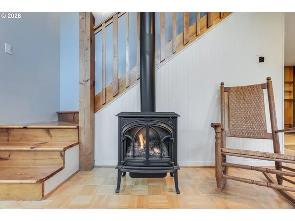$699,000 | 598 North Laurel, Unit A, Cannon Beach, OR 97110
