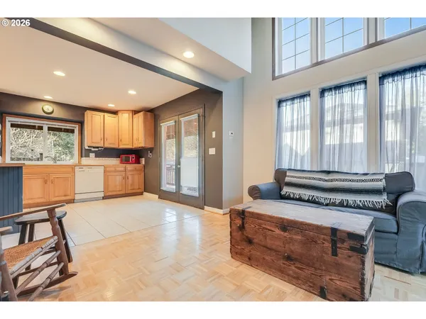 $699,000 | 598 North Laurel, Unit A, Cannon Beach, OR 97110