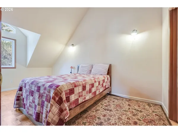 $699,000 | 598 North Laurel, Unit A, Cannon Beach, OR 97110