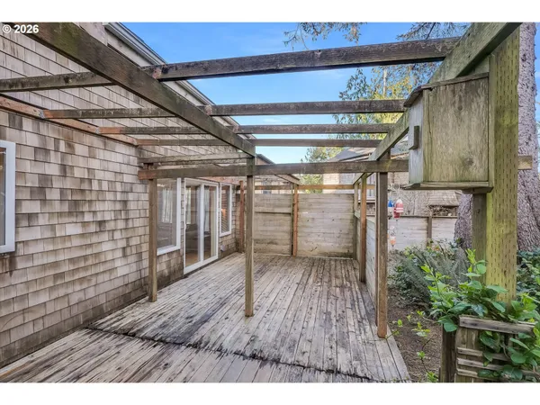 $699,000 | 598 North Laurel, Unit A, Cannon Beach, OR 97110