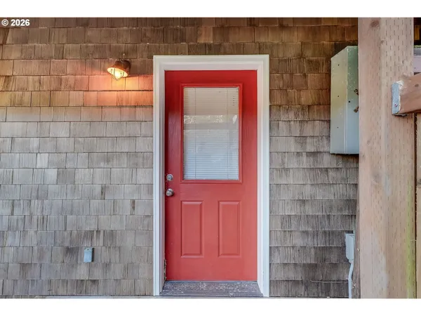 $699,000 | 598 North Laurel, Unit A, Cannon Beach, OR 97110