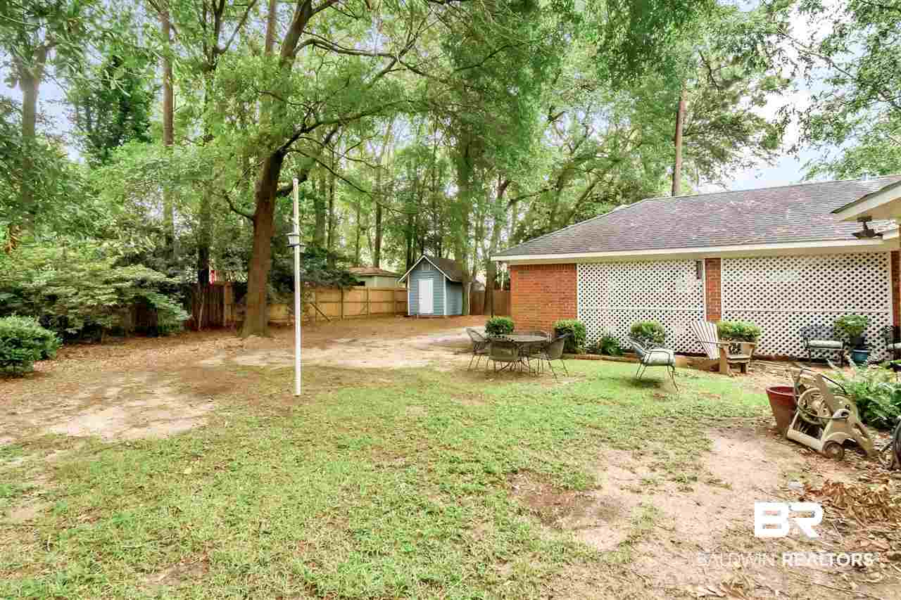 907 Wesley Avenue Mobile, AL 36609 - Photo 31 of 36
