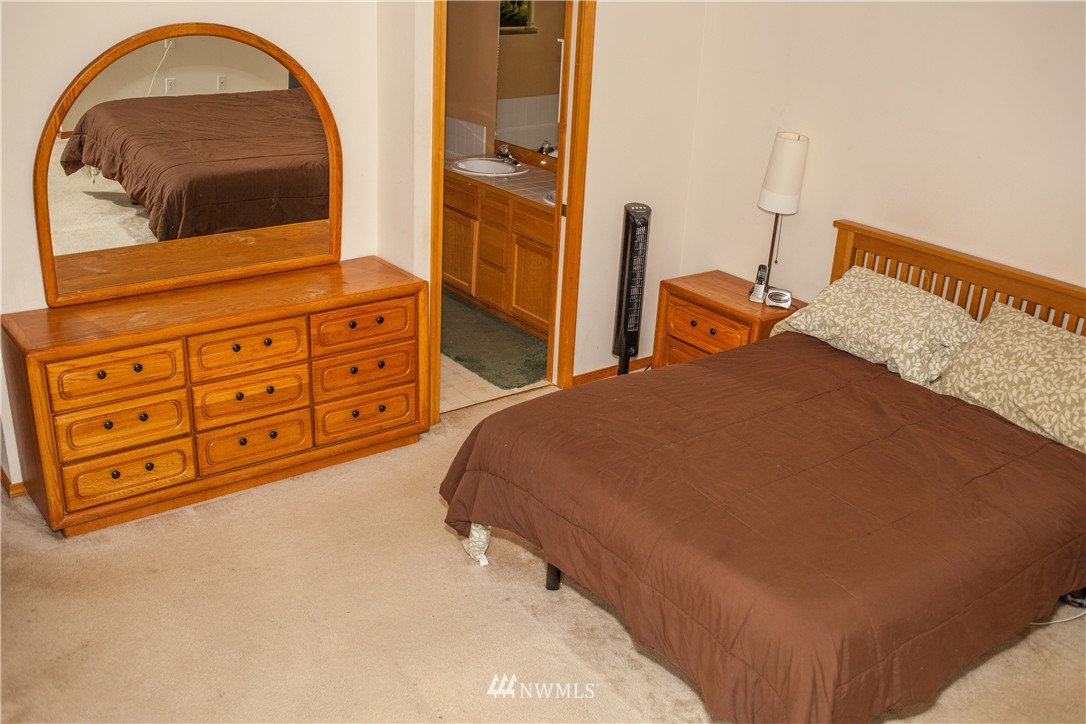 21331 6th Avenue West Bothell, WA 98021 - Photo 8 of 22