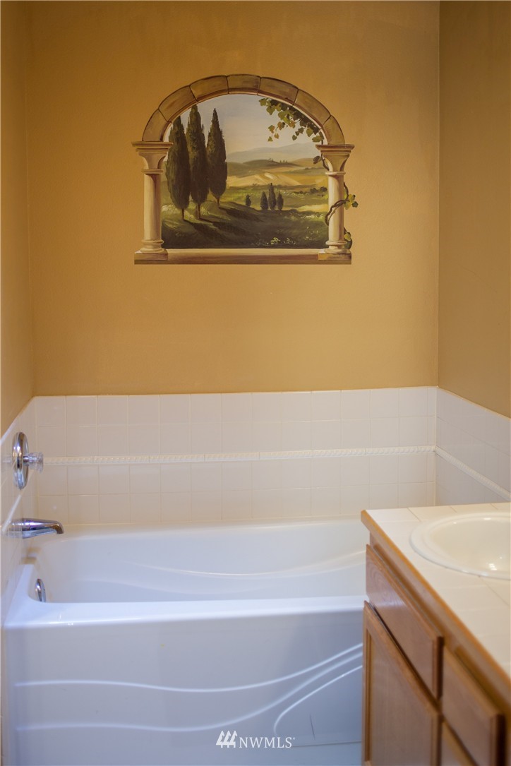 21331 6th Avenue West Bothell, WA 98021 - Photo 9 of 22