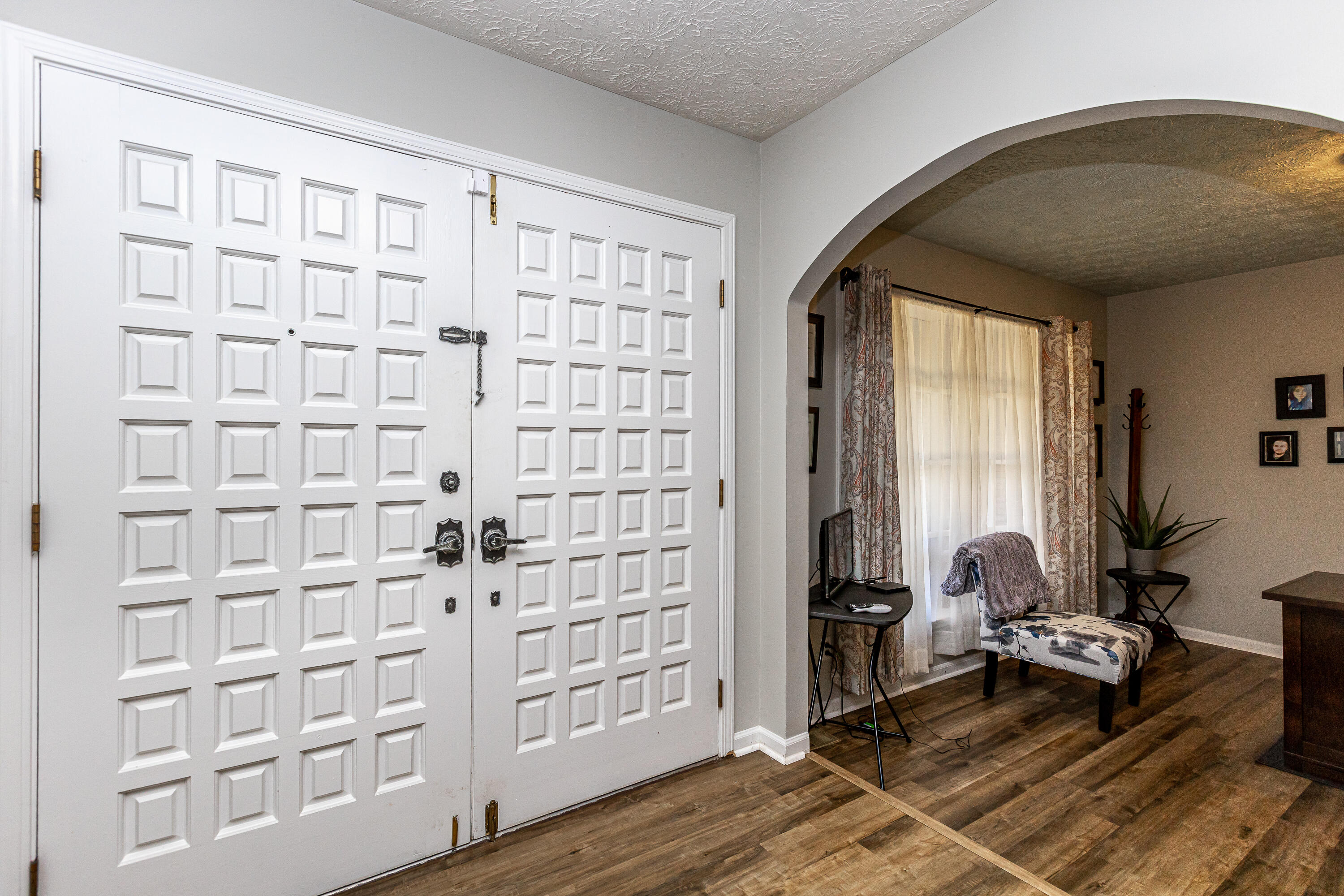 1389 Clintonville Road Winchester, KY 40391 - Photo 5 of 63 1-5