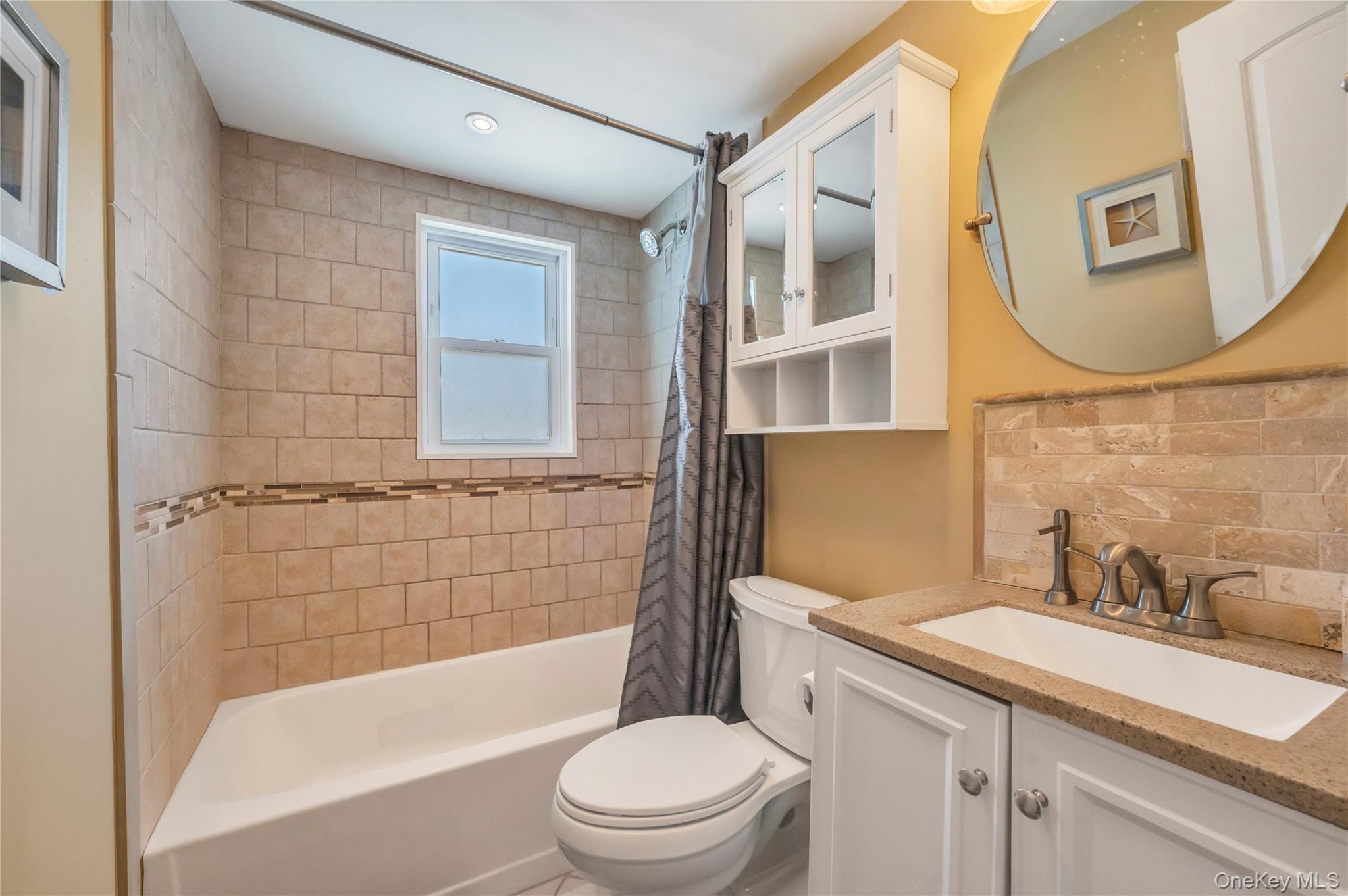 19 Radburn Drive Commack, NY 11725 - Photo 13 of 25