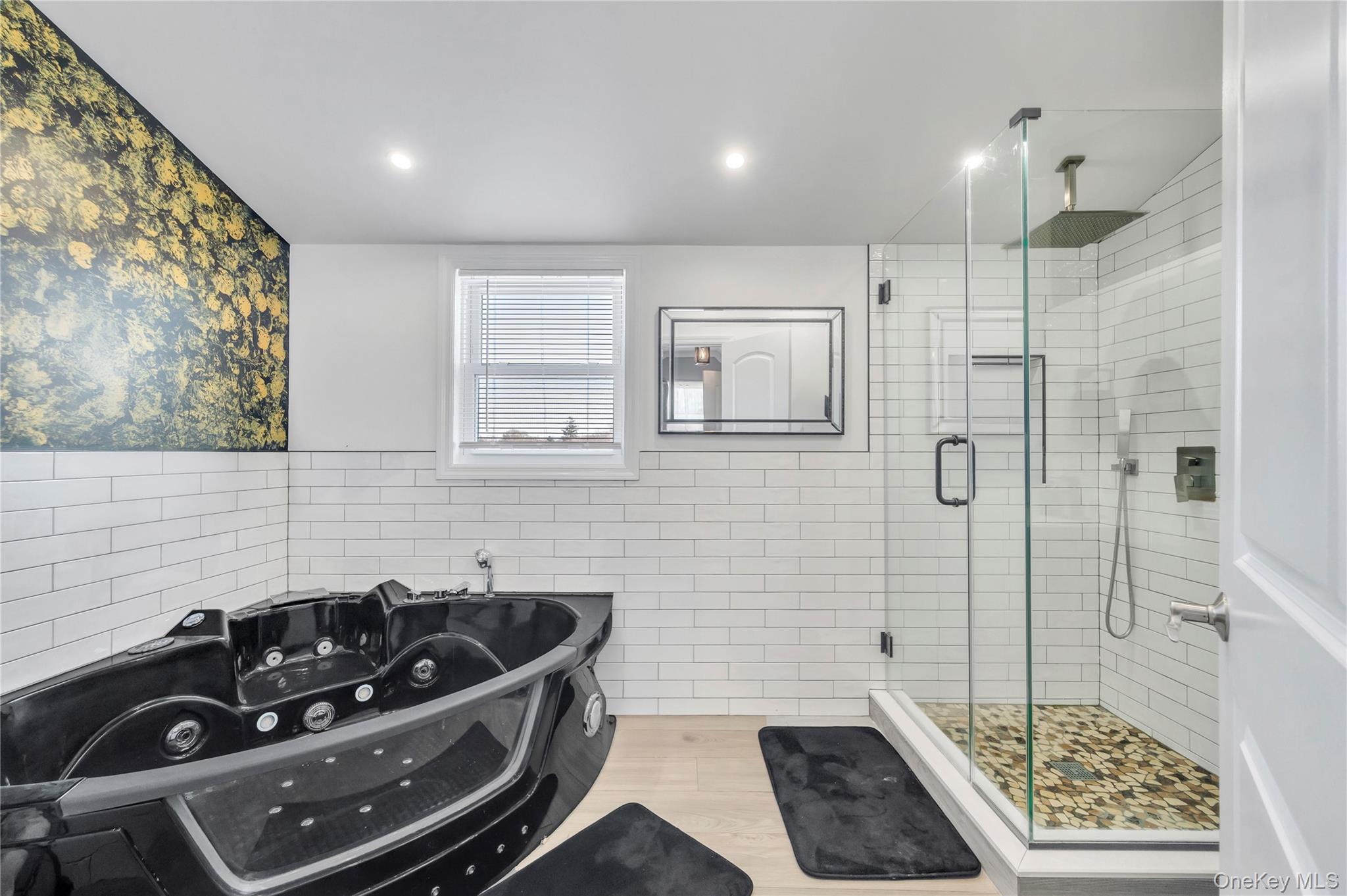 19 Radburn Drive Commack, NY 11725 - Photo 14 of 25