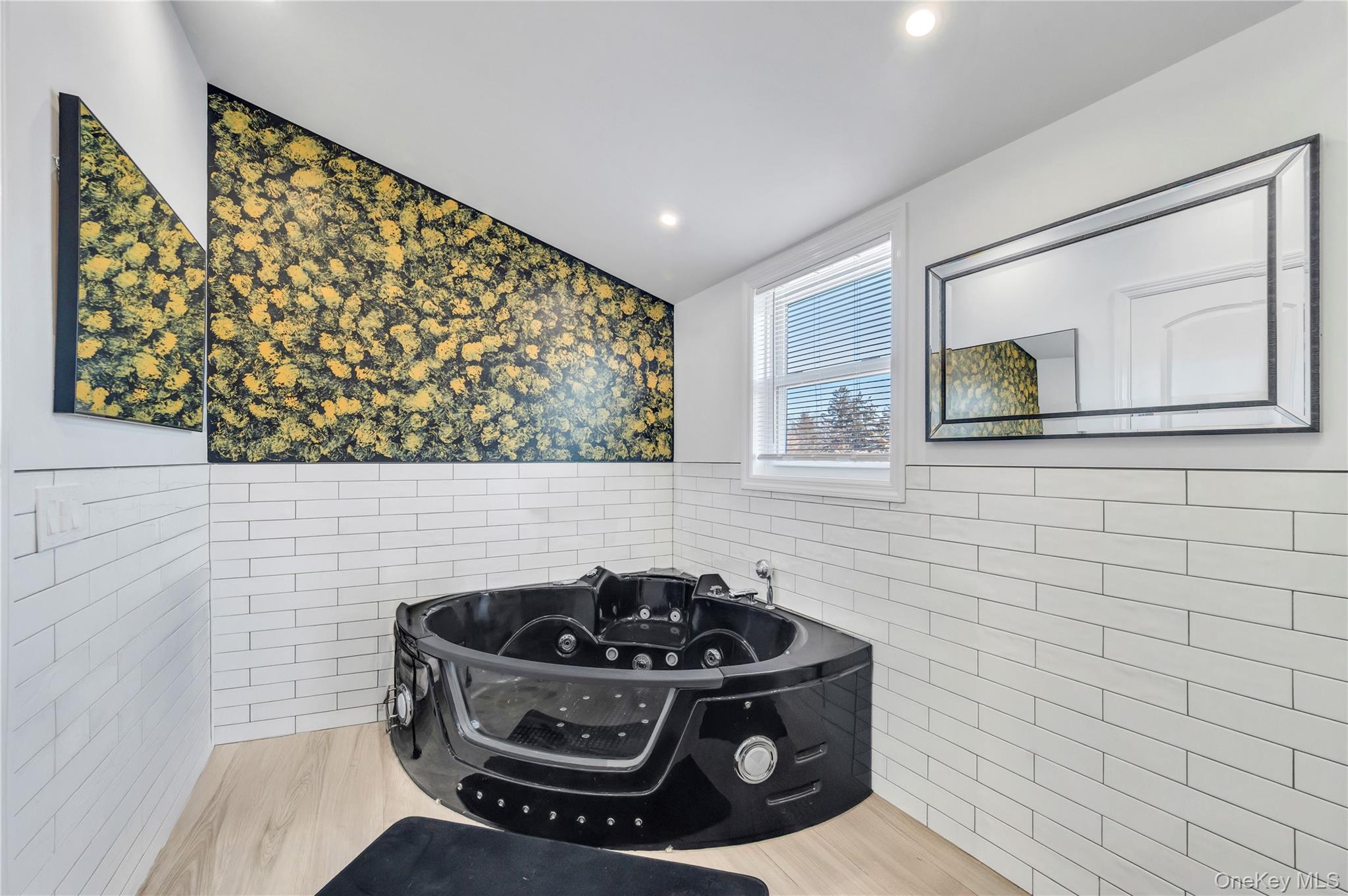 19 Radburn Drive Commack, NY 11725 - Photo 16 of 25