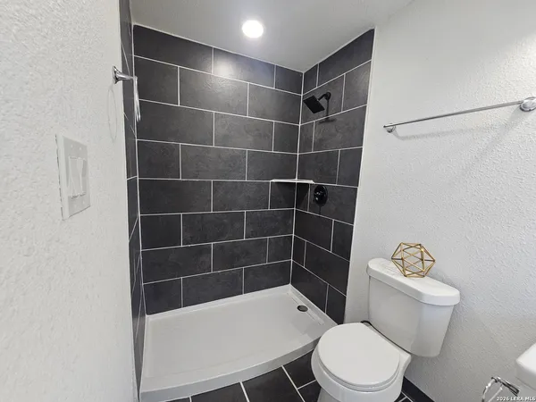 $299,000 | 5049 Blue Bonnet Street, Seguin, TX 78155