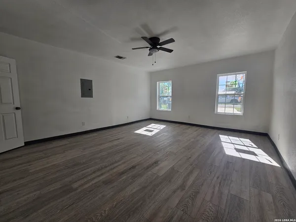 $299,000 | 5049 Blue Bonnet Street, Seguin, TX 78155