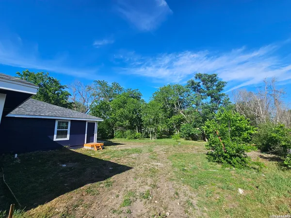 $299,000 | 5049 Blue Bonnet Street, Seguin, TX 78155