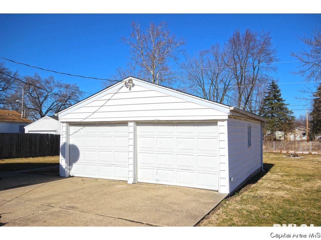 1707 E Keys Springfield, IL 62702 - Photo 29 of 30