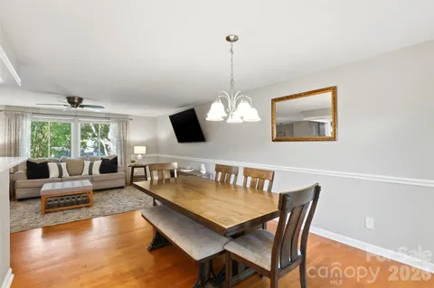 $585,000 | 6723 Rollingridge Drive, Charlotte, NC 28211
