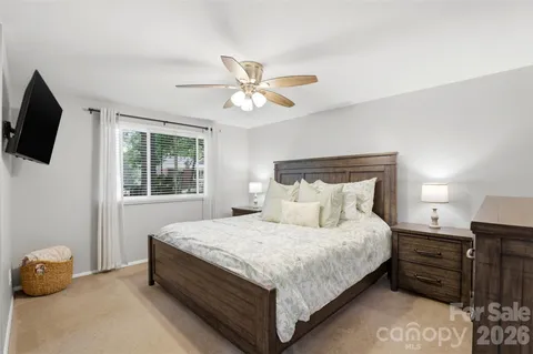 $585,000 | 6723 Rollingridge Drive, Charlotte, NC 28211