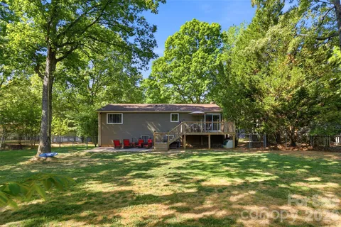 $585,000 | 6723 Rollingridge Drive, Charlotte, NC 28211