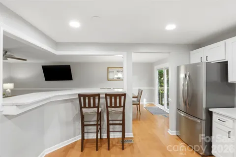 $585,000 | 6723 Rollingridge Drive, Charlotte, NC 28211