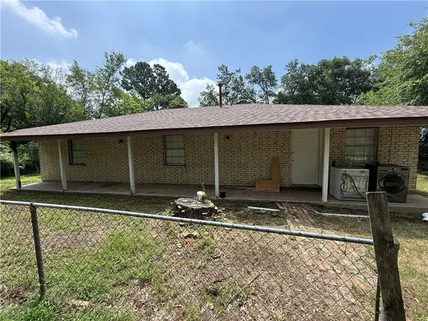 $477,500 | 2503-2504 Emerald Drive, Bryan, TX 77803