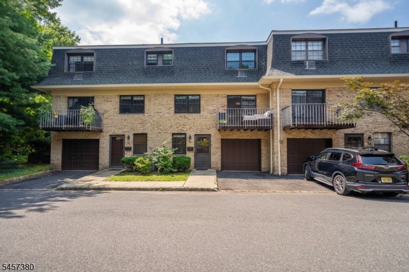 768 Springfield Avenue, Unit E7 Summit, NJ 07901 - Photo 21 of 26 Gallery Image 21