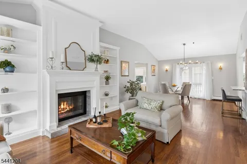 $850,000 | 2 Princeton Road, Cranford, NJ 07016