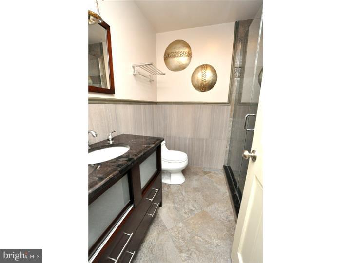 383 Indian Mills Road Shamong, NJ 08088 - Photo 17 of 25 Bathroom