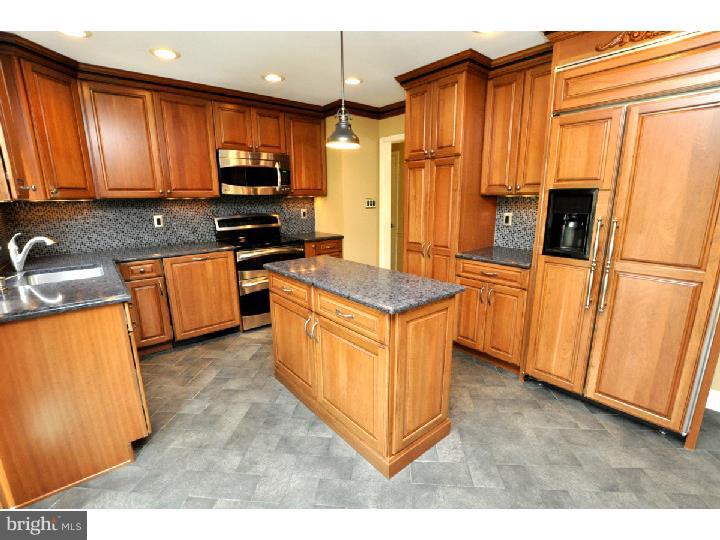 383 Indian Mills Road Shamong, NJ 08088 - Photo 7 of 25 Kitchen