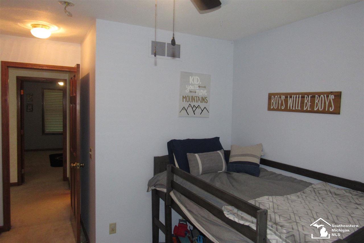 2489 Sandpiper Road Lambertville, MI 48144 - Photo 28 of 51 50079919-27.JPG