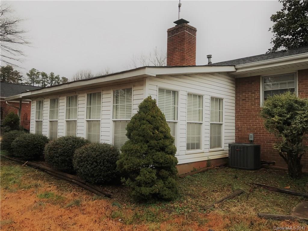 6219 Running Deer Road Charlotte, NC 28214 - Photo 4 of 15 Gallery Image 4