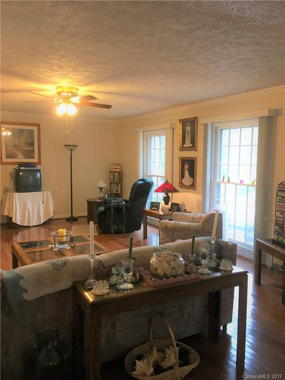 6219 Running Deer Road Charlotte, NC 28214 - Photo 5 of 15 Gallery Image 5