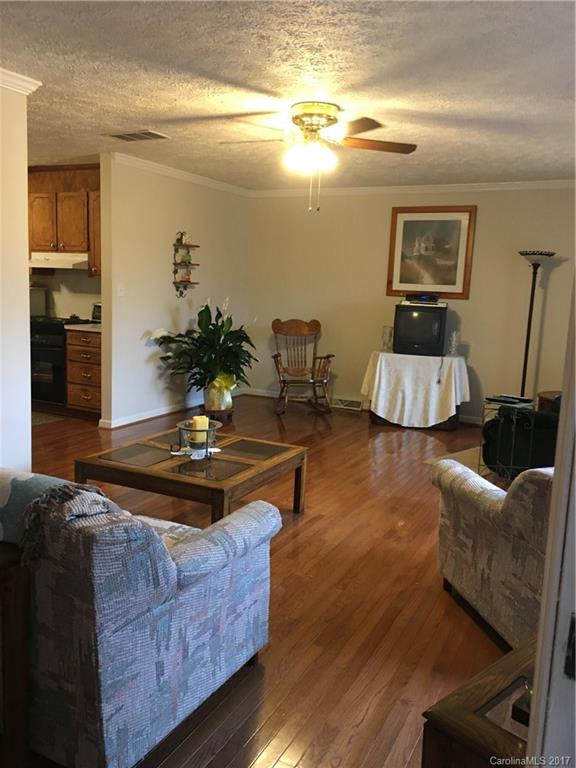 6219 Running Deer Road Charlotte, NC 28214 - Photo 6 of 15 Gallery Image 6