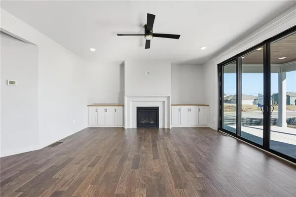 $670,000 | 10427 North Mulberry Street, Kansas City, MO 64155