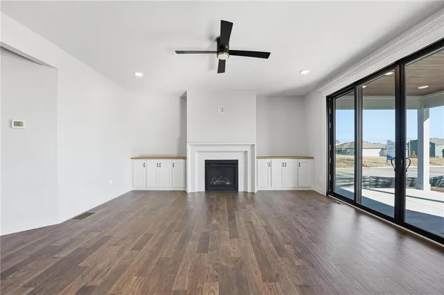 $674,999 | 10427 North Mulberry Street, Kansas City, MO 64155